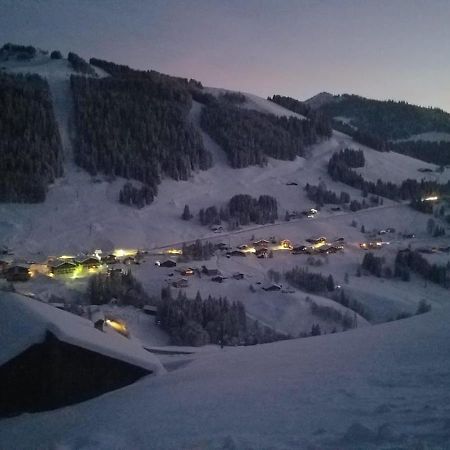 Demi Chalet Le Lachat Notre-Dame-de-Bellecombe Bagian luar foto