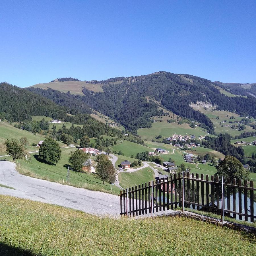 Demi Chalet Le Lachat Notre-Dame-de-Bellecombe Bagian luar foto